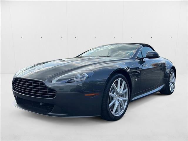 Photo of 2014 Meteorite Silver Aston Martin V8 Vantage