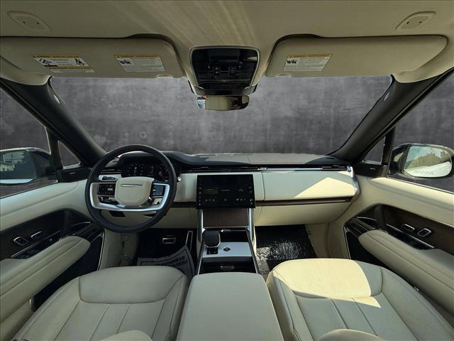 Photo of 2024 Fuji White Land Rover Range Rover