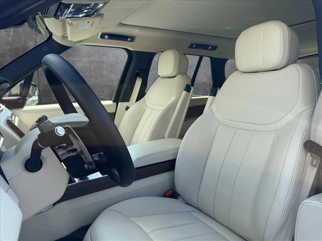 Photo of 2024 Fuji White Land Rover Range Rover