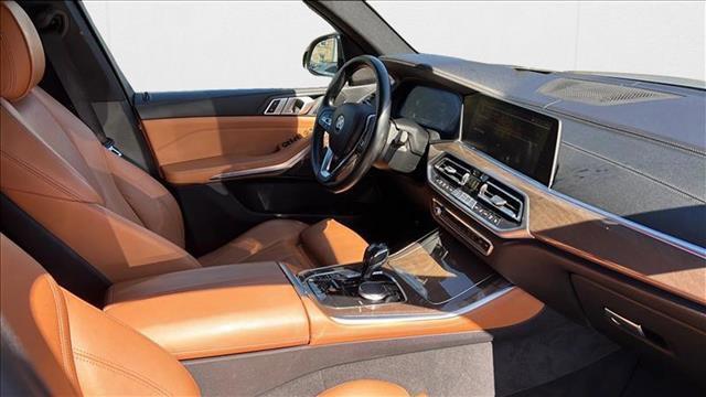 Photo of 2019 Black Sapphire Metallic BMW X5