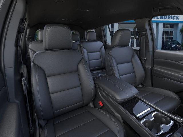 Photo of 2026 Summit White Chevrolet Traverse