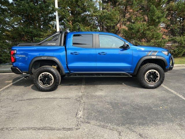 Photo of 2023 Glacier Blue Metallic Chevrolet Colorado