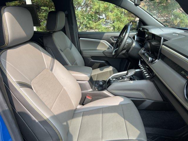 Photo of 2023 Glacier Blue Metallic Chevrolet Colorado
