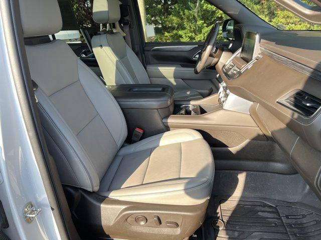 Photo of 2022 White Frost Tri-Coat GMC Yukon