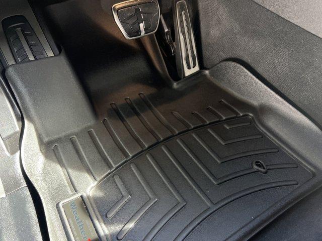 Photo of 2024 Alpine White BMW X3 M
