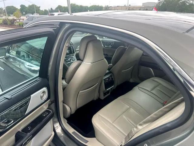 Photo of 2017 Spruce Green Lincoln Continental