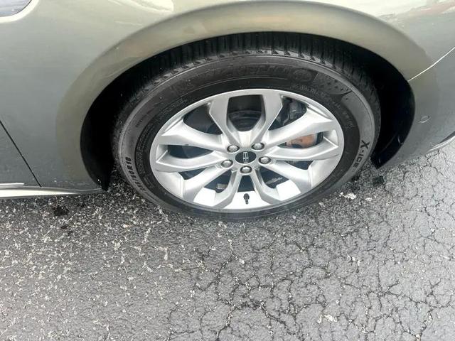 Photo of 2017 Spruce Green Lincoln Continental