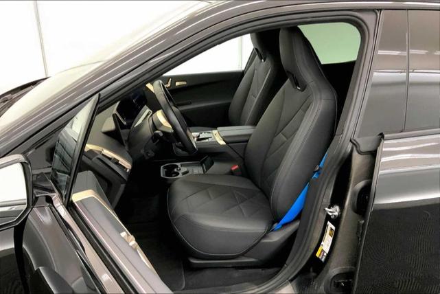 Photo of 2024 Black BMW iX