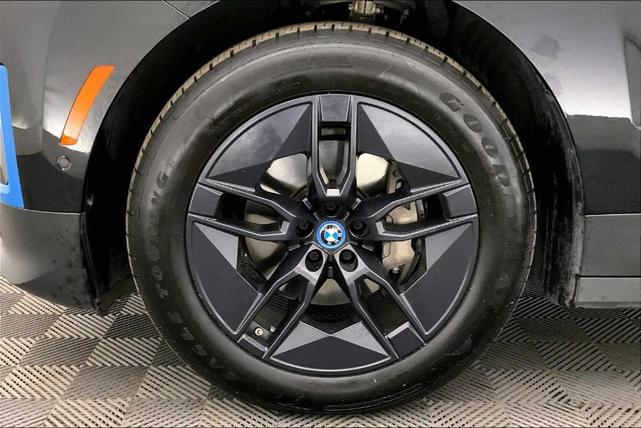Photo of 2024 Black BMW iX
