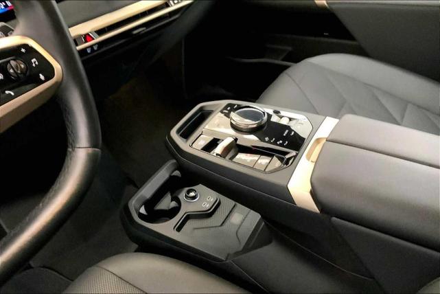 Photo of 2024 Black BMW iX