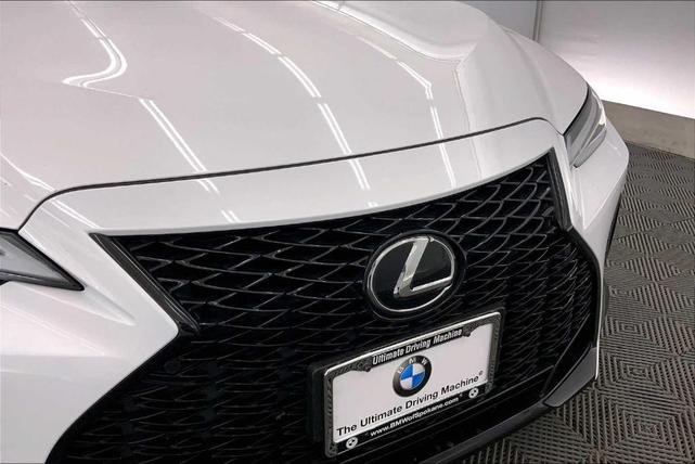Photo of 2022 Ultra White Lexus IS 350