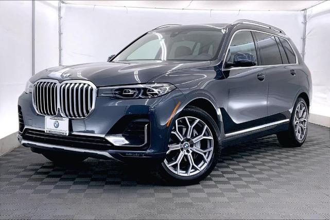2022 BMW X7