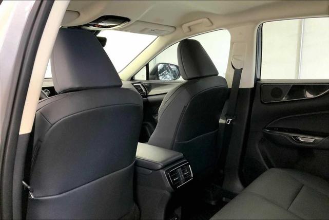 Photo of 2024 Silver Lexus NX 250