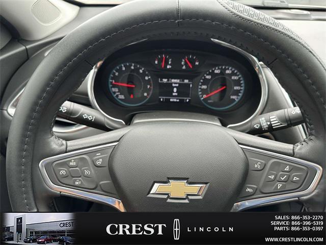 Photo of 2020 Silver Ice Metallic Chevrolet Malibu