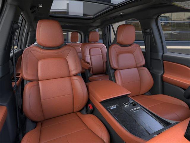 Photo of 2025 Infinite Black Metallic Clearcoat Lincoln Aviator