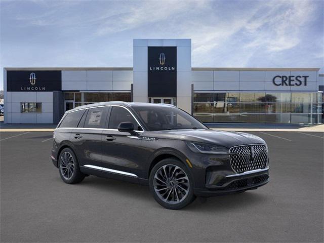 Photo of 2025 Infinite Black Metallic Clearcoat Lincoln Aviator