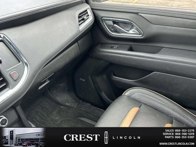 Photo of 2022 Summit White GMC Yukon XL