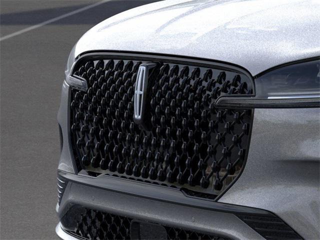Photo of 2025 Asher Gray Metallic Clearcoat Lincoln Aviator