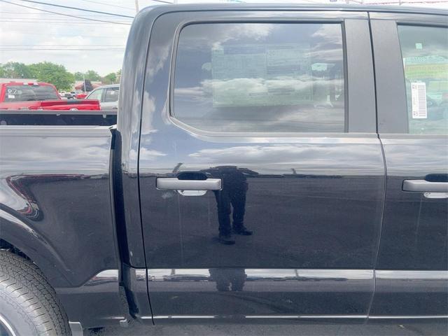 Photo of 2025 Agate Black Metallic Ford F-150