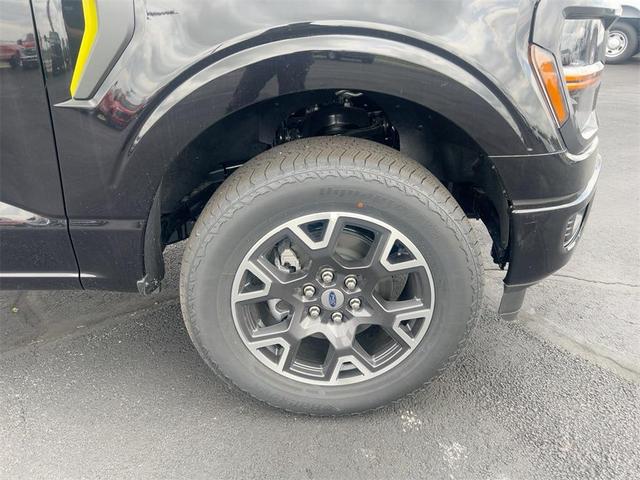 Photo of 2025 Agate Black Metallic Ford F-150