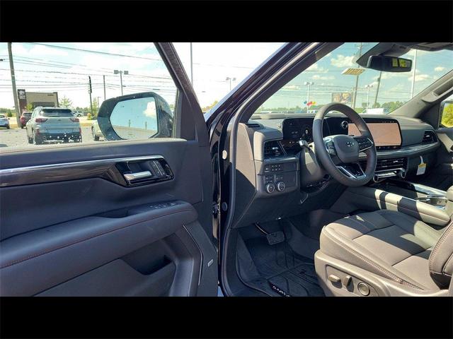 Photo of 2025 Black Chevrolet Suburban