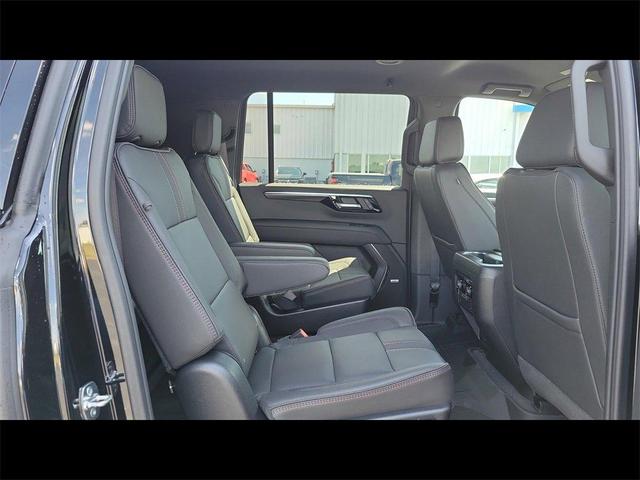 Photo of 2025 Black Chevrolet Suburban