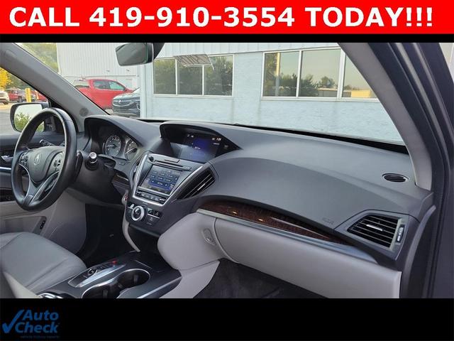 Photo of 2017 Lunar Silver Metallic Acura MDX