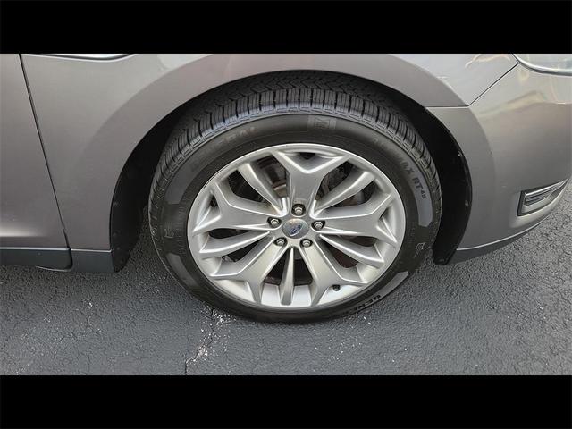 Photo of 2013 Sterling Gray Metallic Ford Taurus