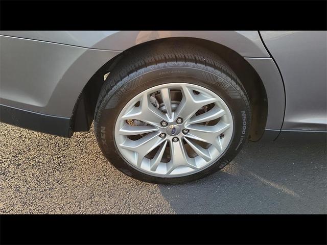 Photo of 2013 Sterling Gray Metallic Ford Taurus