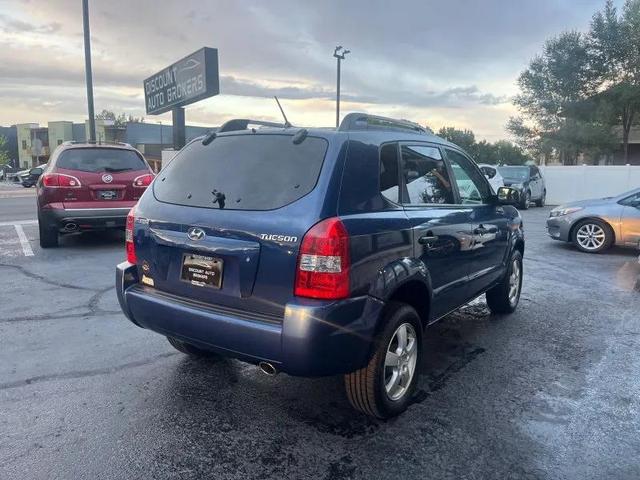 Photo of 2005 Nautical Blue Hyundai TUCSON