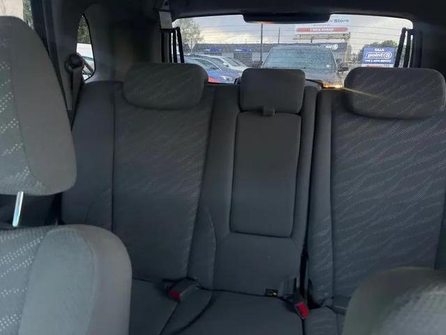 Photo of 2005 Nautical Blue Hyundai TUCSON