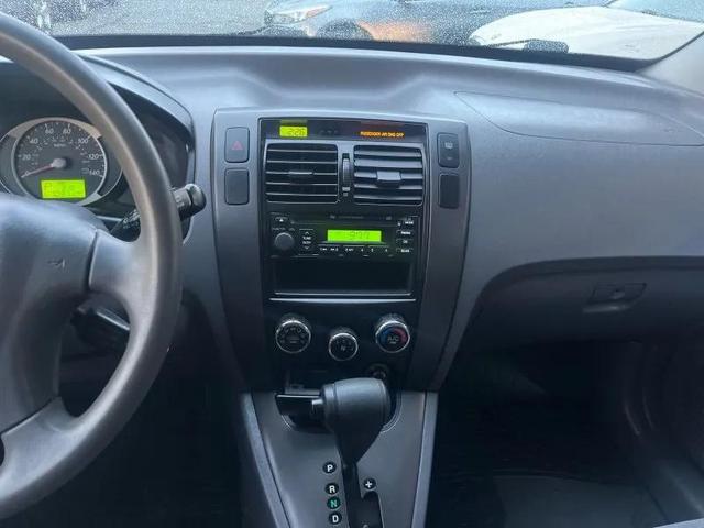 Photo of 2005 Nautical Blue Hyundai TUCSON