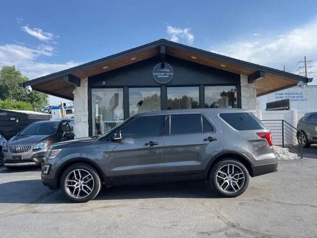 Photo of 2016 Shadow Black Ford Explorer