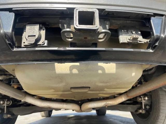 Photo of 2016 Shadow Black Ford Explorer