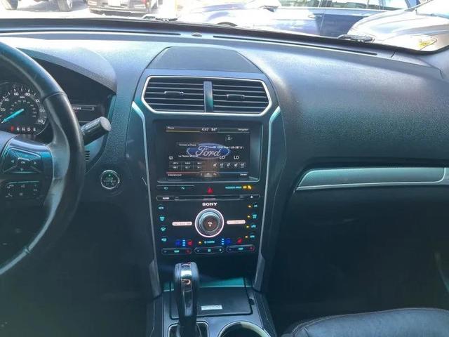 Photo of 2016 Shadow Black Ford Explorer