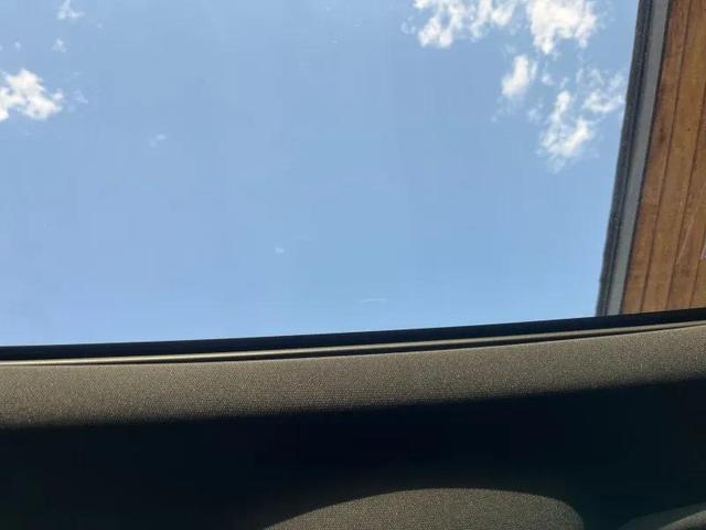 Photo of 2016 Shadow Black Ford Explorer