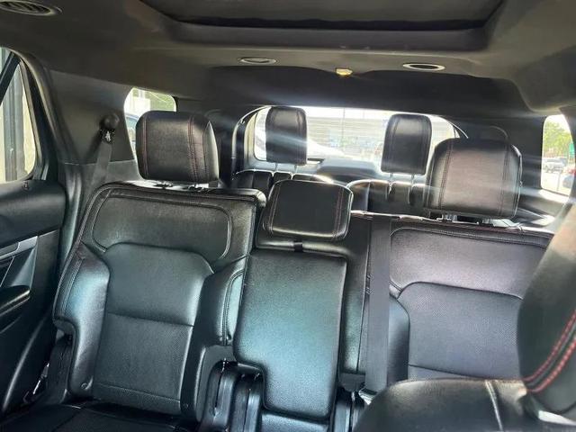 Photo of 2016 Shadow Black Ford Explorer