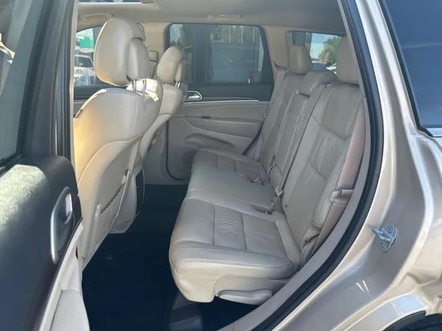 Photo of 2014 Beige Jeep Grand Cherokee
