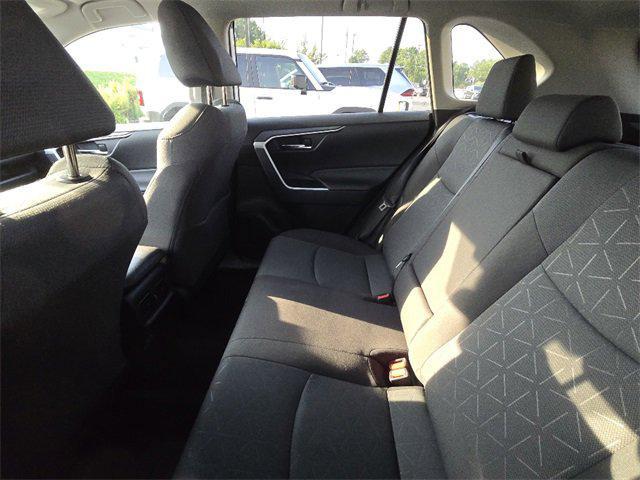 Photo of 2025 Ice Cap Toyota RAV4