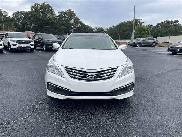 Photo of 2017 Hyper White Hyundai Azera