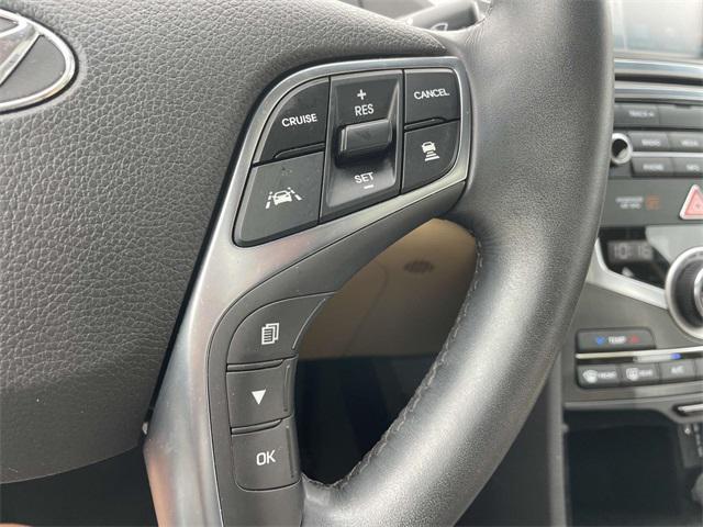Photo of 2017 Hyper White Hyundai Azera