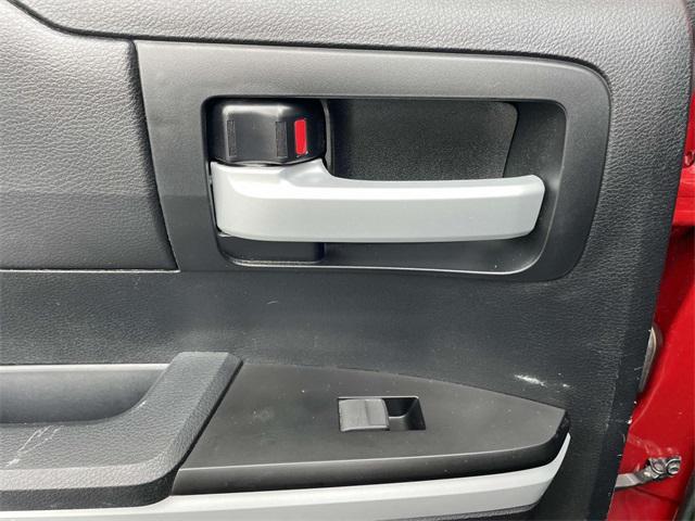Photo of 2017 Barcelona Red Metallic Toyota Tundra