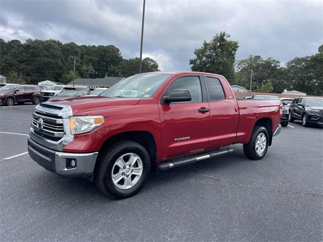 Photo of 2017 Barcelona Red Metallic Toyota Tundra