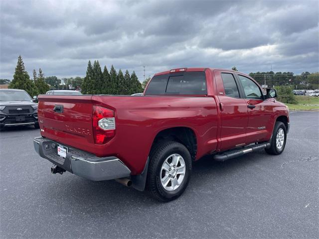 Photo of 2017 Barcelona Red Metallic Toyota Tundra