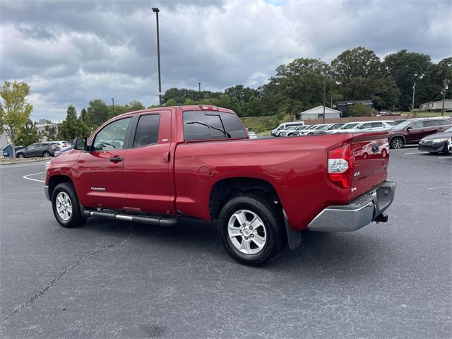 Photo of 2017 Barcelona Red Metallic Toyota Tundra