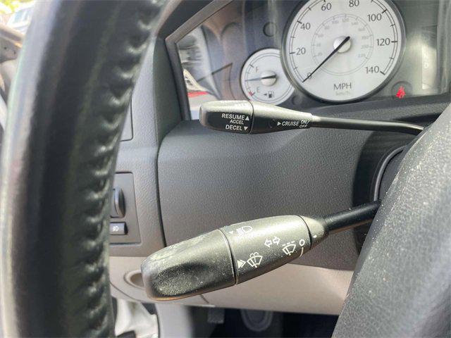 Photo of 2006 Stone White CC (Fleet) Chrysler 300
