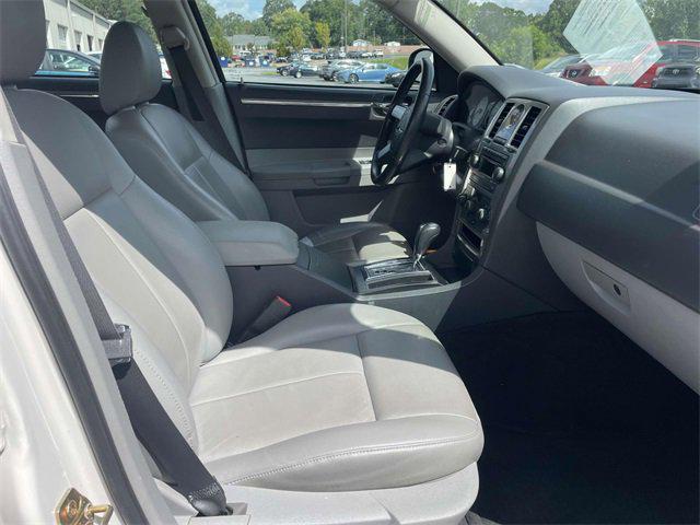 Photo of 2006 Stone White CC (Fleet) Chrysler 300