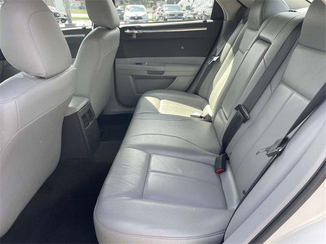 Photo of 2006 Stone White CC (Fleet) Chrysler 300
