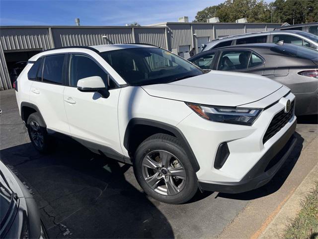 Photo of 2024 Ice Cap Toyota RAV4