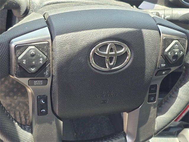 Photo of 2021 Super White Toyota Tacoma